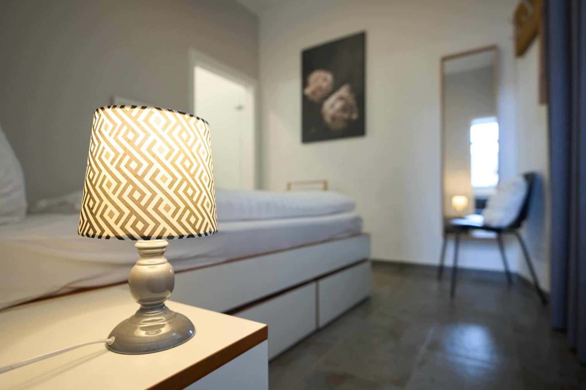 Kleine Moselruhe - Gemuetliche Ferienwohnung Bis 3 Personen - Zentral In Traben-Trarbach Esterno foto